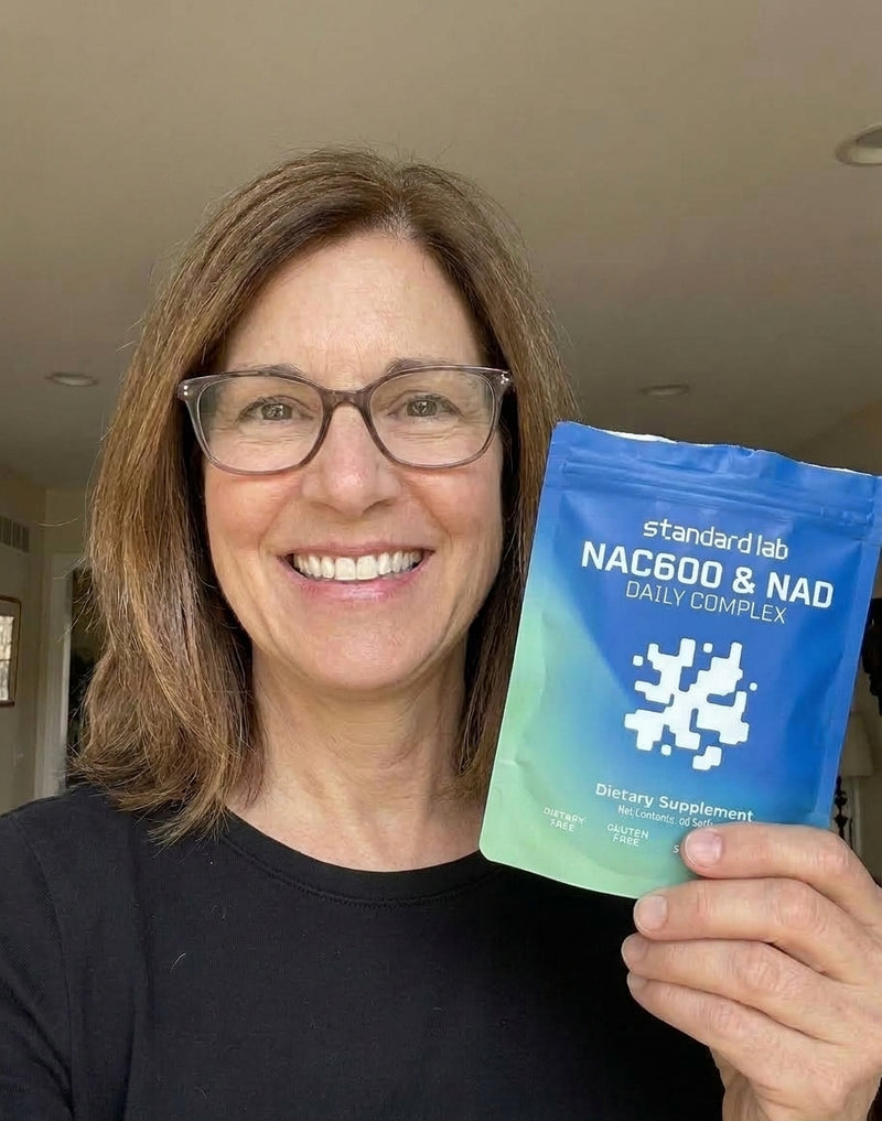 Customer holding NAC600 and NAD supplement pouch